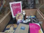 Alcune copertine in mostra Trieste nella esposizione Trame di genio